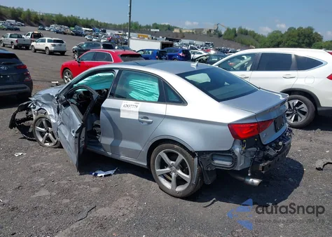 2015 Audi A3 2.0T Premium z USA, uszkodzony, nr VIN WAUBFGFF0F1062297